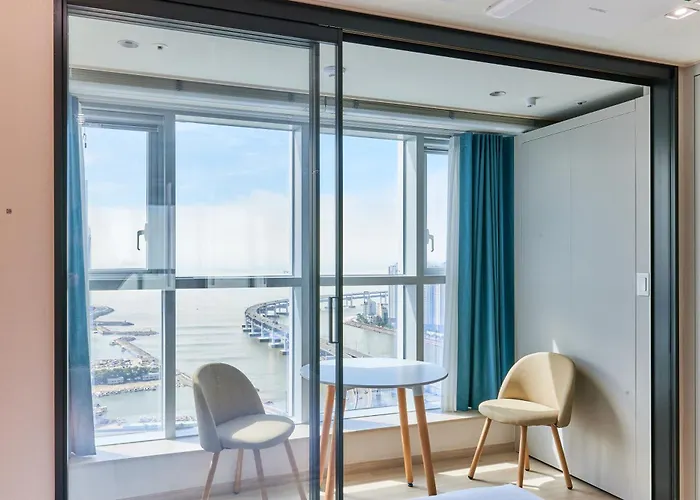 Travelodge Centum 酒店 4*