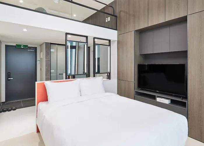 Travelodge Centum Hotel